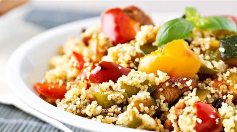 Кус-кус з овочами та фетою