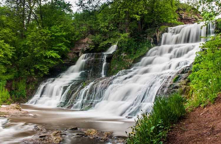 Джуринський водоспад - Де в Тернополі відпочити