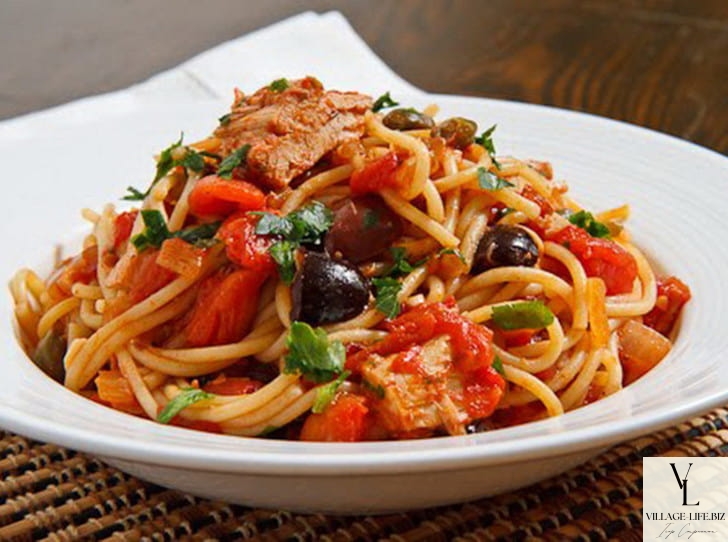 Спагеті з тунцем та томато