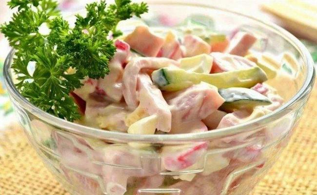 салати за 10 хвилин - смачний салат з шинкою