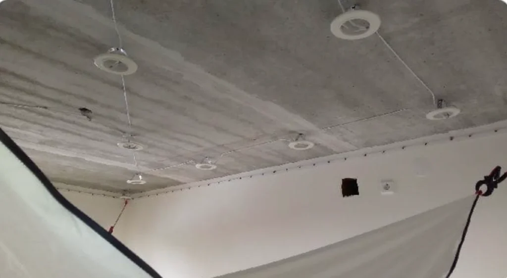 нюанси монтажу натяжних стель