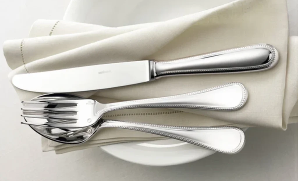 столові прибори для ресторану