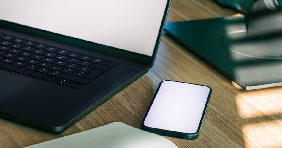 Смартфон і хмарне резервне копіювання даних